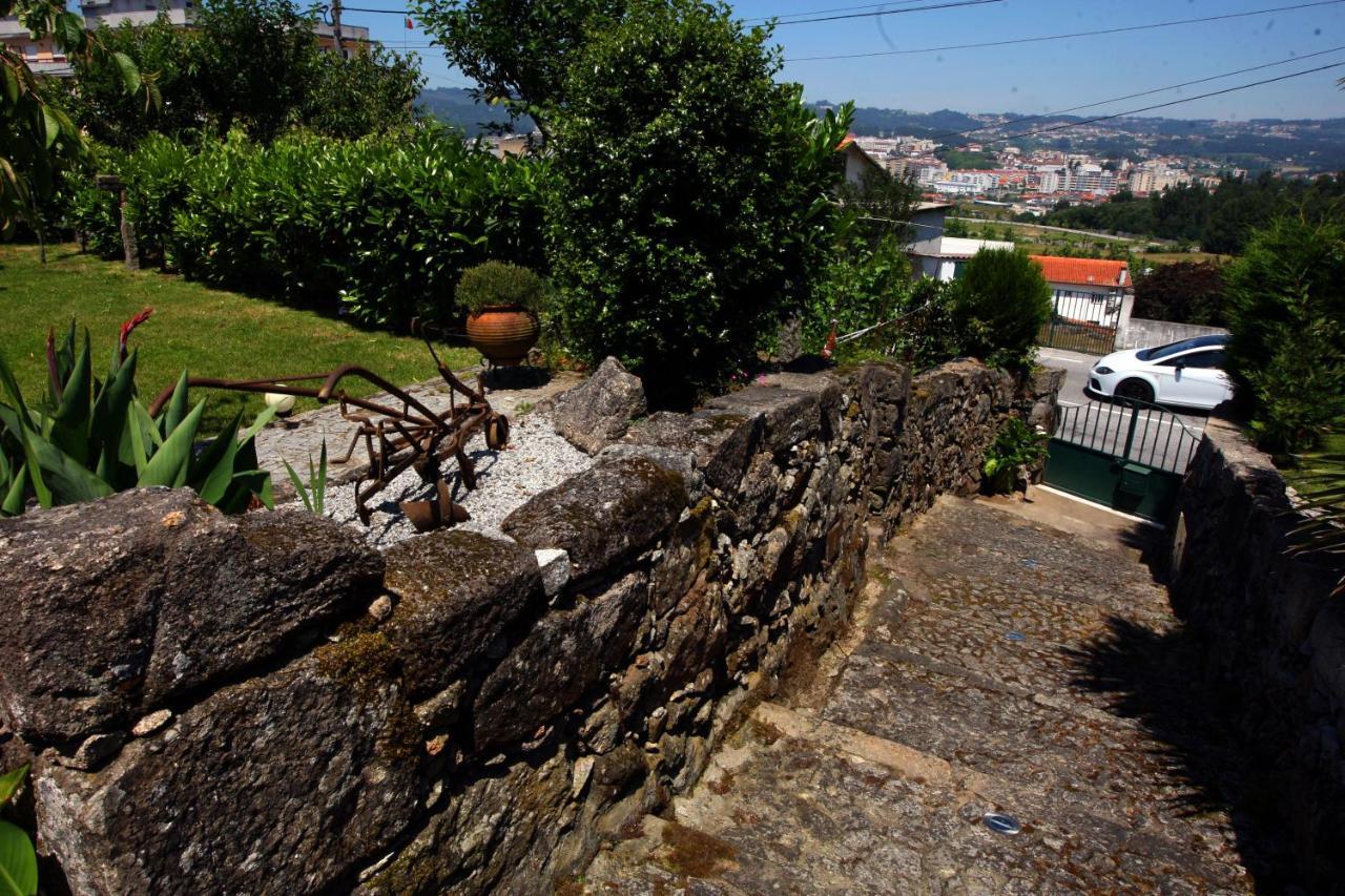 Vila Pequena Casa Rustica Com Piscina Penafiel Exteriér fotografie